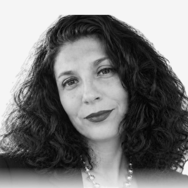 Jennifer Ohnona, Responsable commerciale